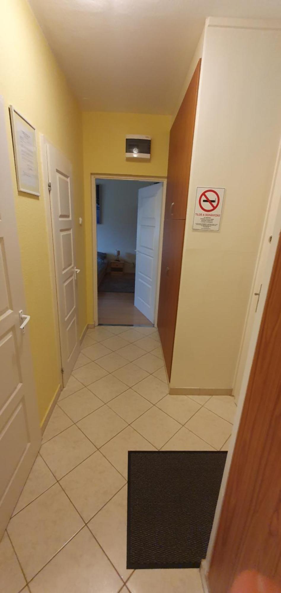 Hegyalja Apartman 佐洛埃格塞格 外观 照片