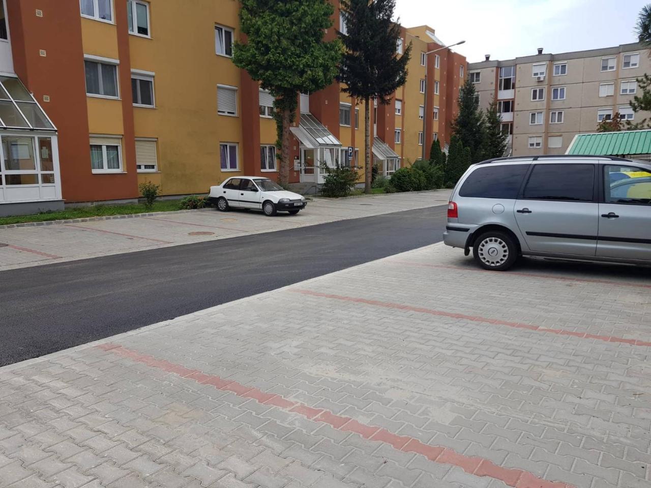 Hegyalja Apartman 佐洛埃格塞格 外观 照片